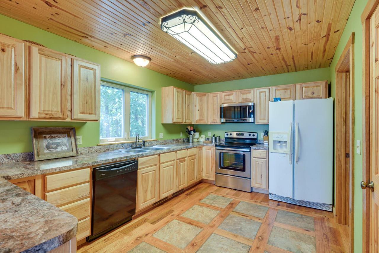 Spacious Log Cabin In Fairland, 1 Mi To Grand Lake Экстерьер фото